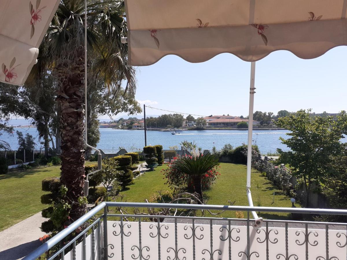 Top Floor On Villa, 3' From Center, By The Sea! Host Is Efi Kwsta Preweza Zewnętrze zdjęcie